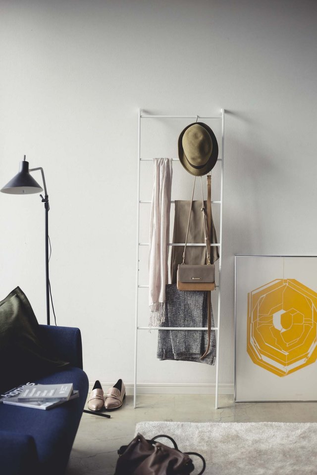 立て掛け収納ラック