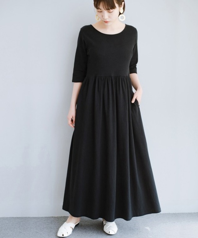 こっそり色っぽ忍ばせて　すぽっと着るだけで大人かわいい背中開きワンピース