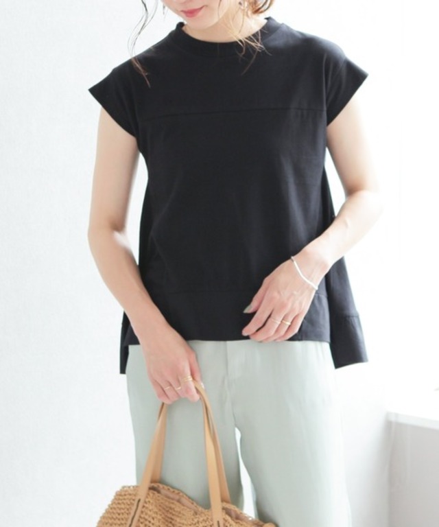 裾切り替えフレアフレンチスリーブカットソー