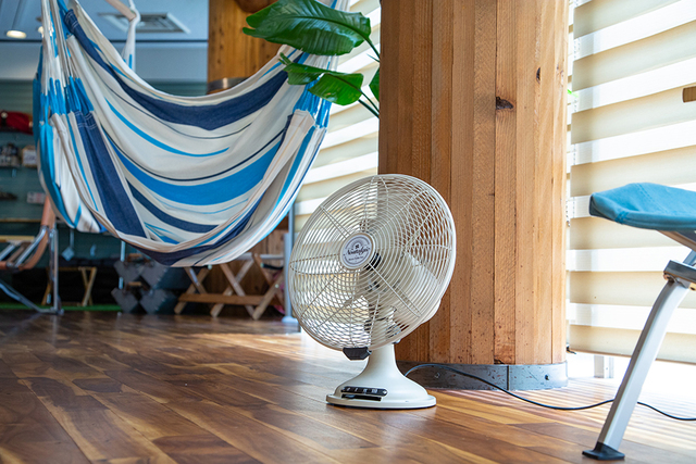 レトロテーブルファン