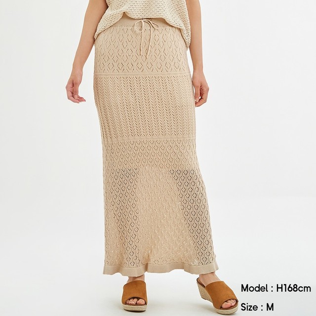 透かし編みニットスカート