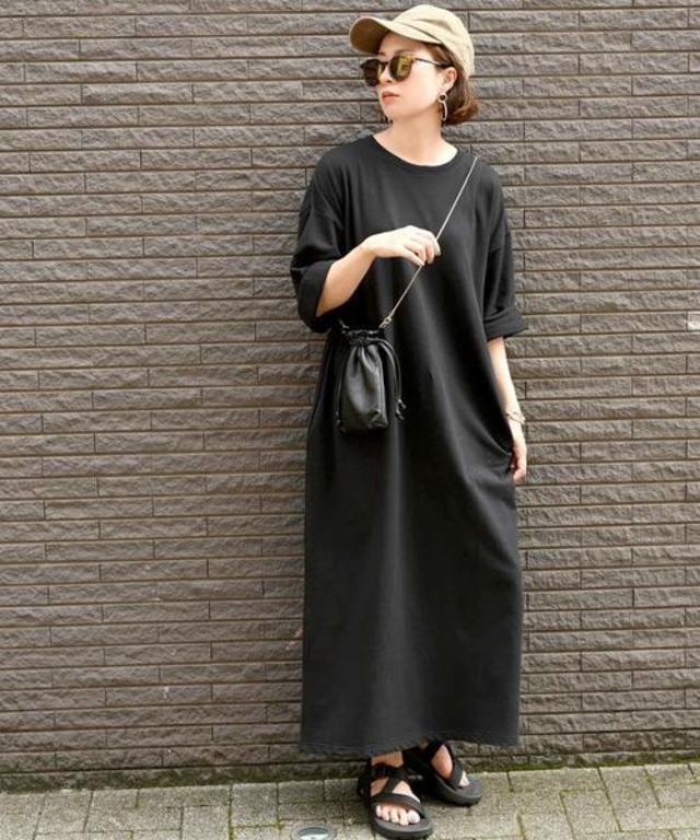 ポケット付きゆったりロング丈スウェットワンピース