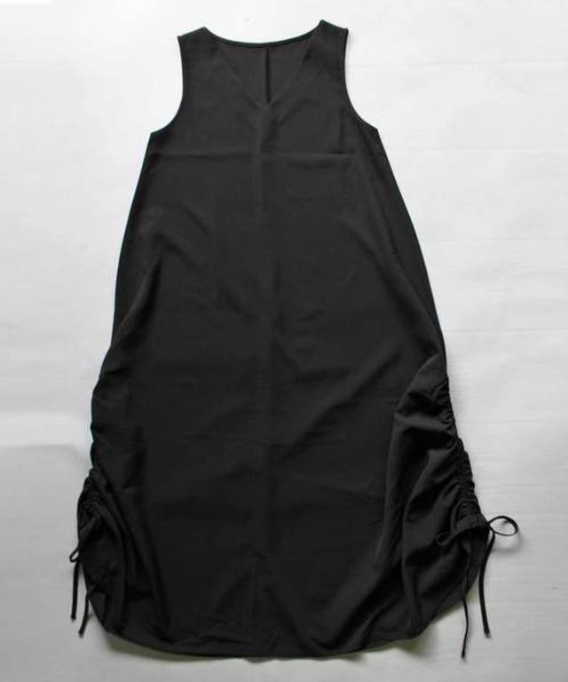 ギャザーワンピース