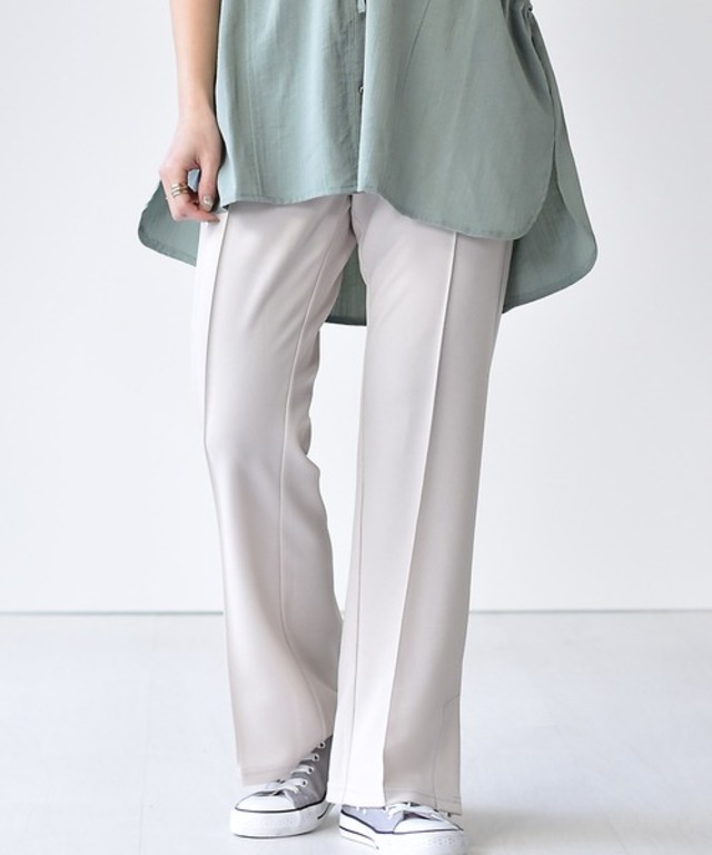 セミフレアパンツ
