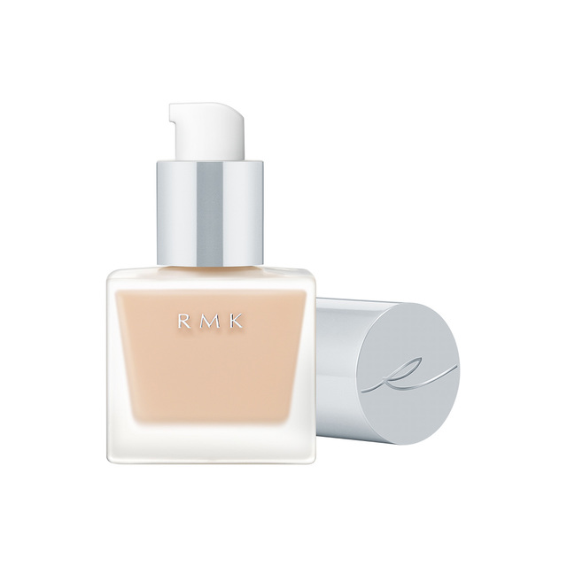 リクイドファンデーション