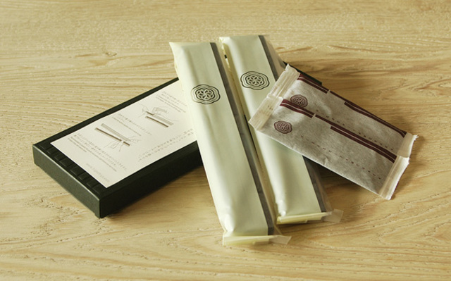 HIGASHIYA最中（黒胡麻餡）2本入