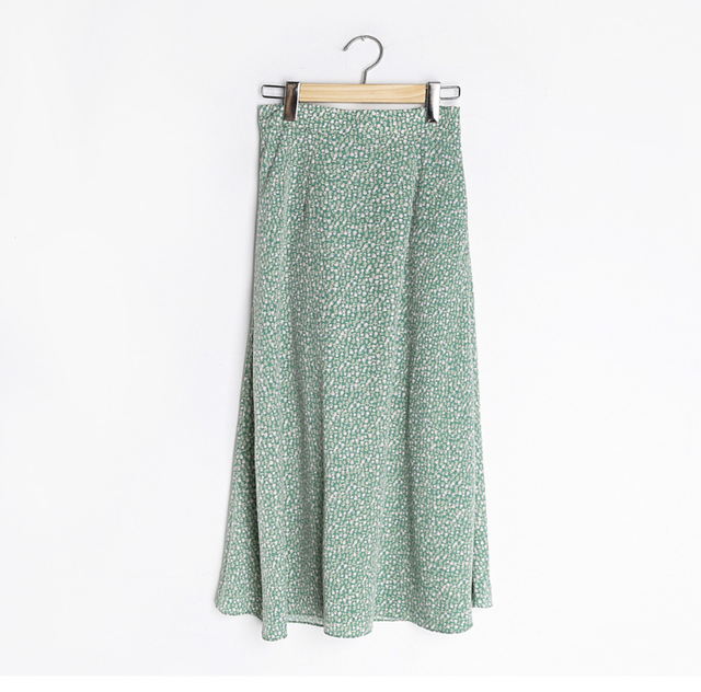 小花柄フレアロングスカート