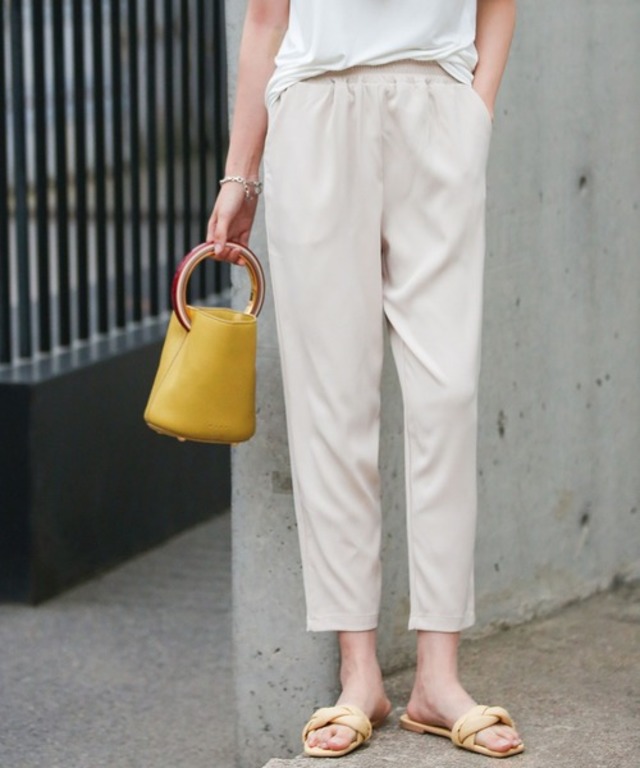 ロングシーズン対応クロップドパンツ