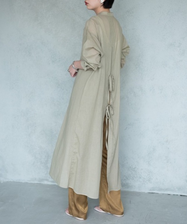 バックスリットシアーロングシャツワンピース