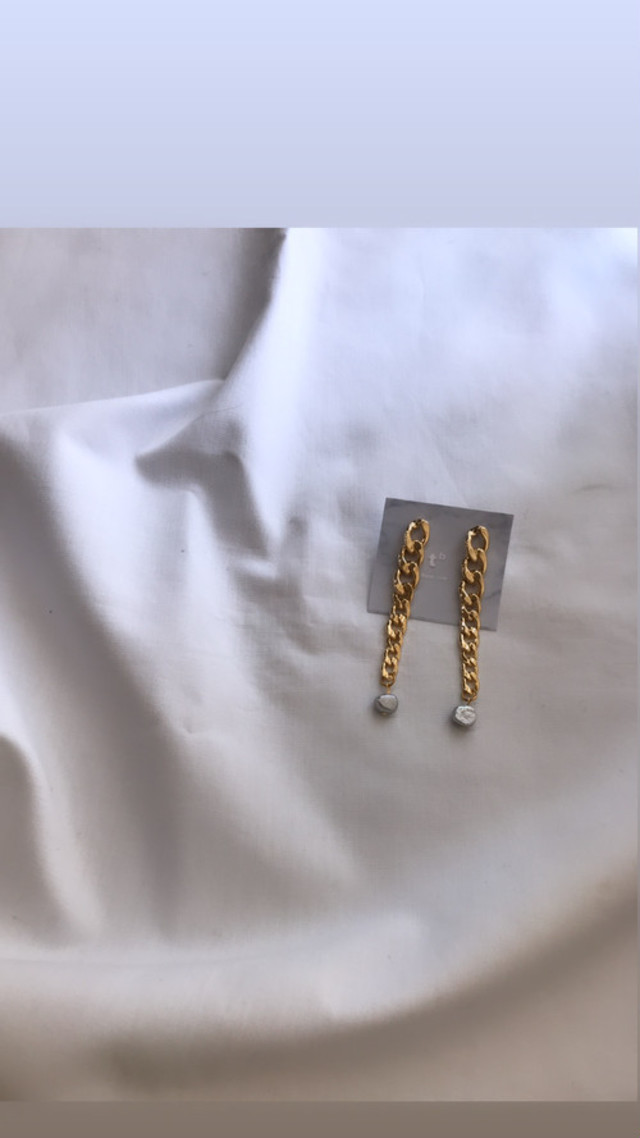 ash perl chain pierce