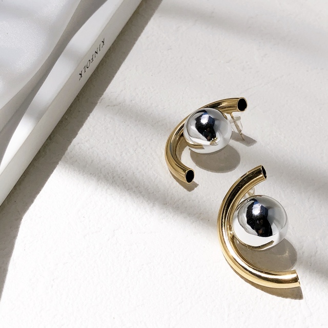 コンビカラーピアス