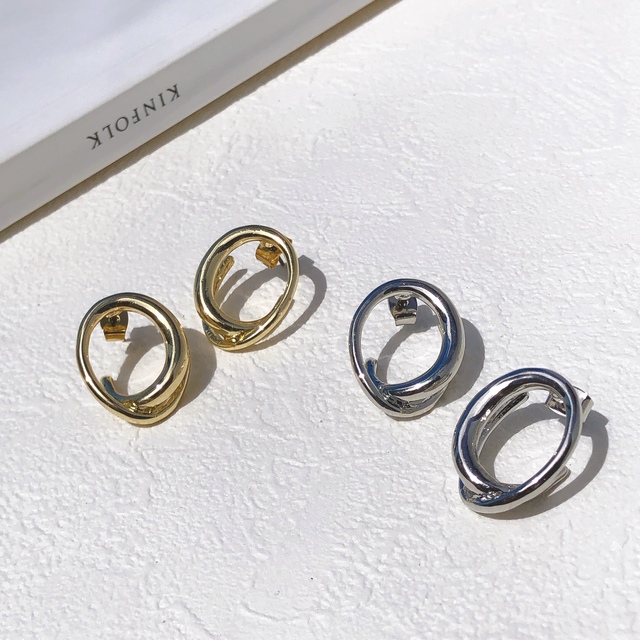 ラウンド クロス ピアス