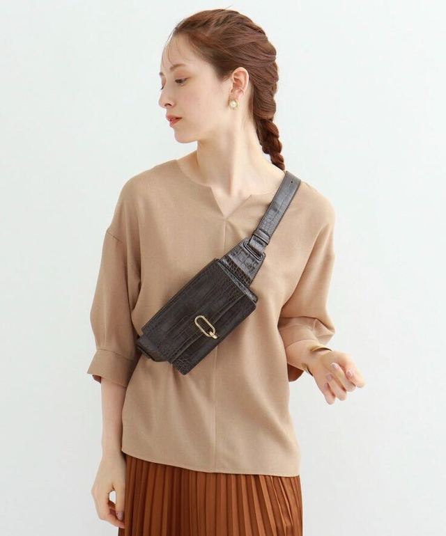 【マシンウォッシュ】袖タックスキッパーブラウス