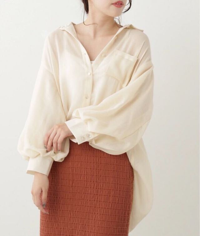 ガーゼボリュームスリーブブラウス