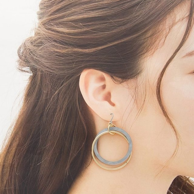 カラーメタルフープピアス