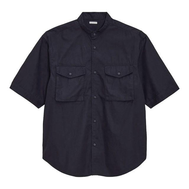 ルーズフィットスタンドカラーシャツ(5分袖)