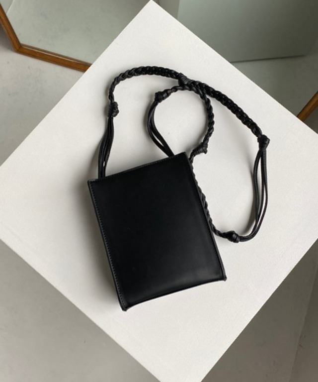 ショルダーバッグ