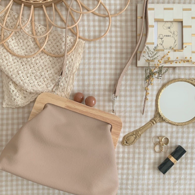 ウッドガマグチバッグ