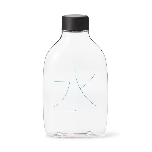自分で詰める水のボトル 容量　３３０ｍｌ