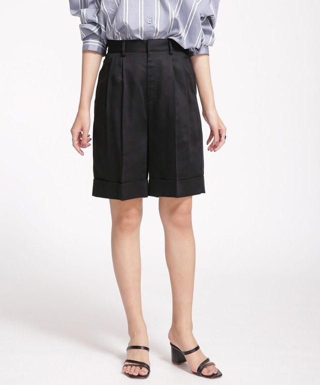 ショートパンツ