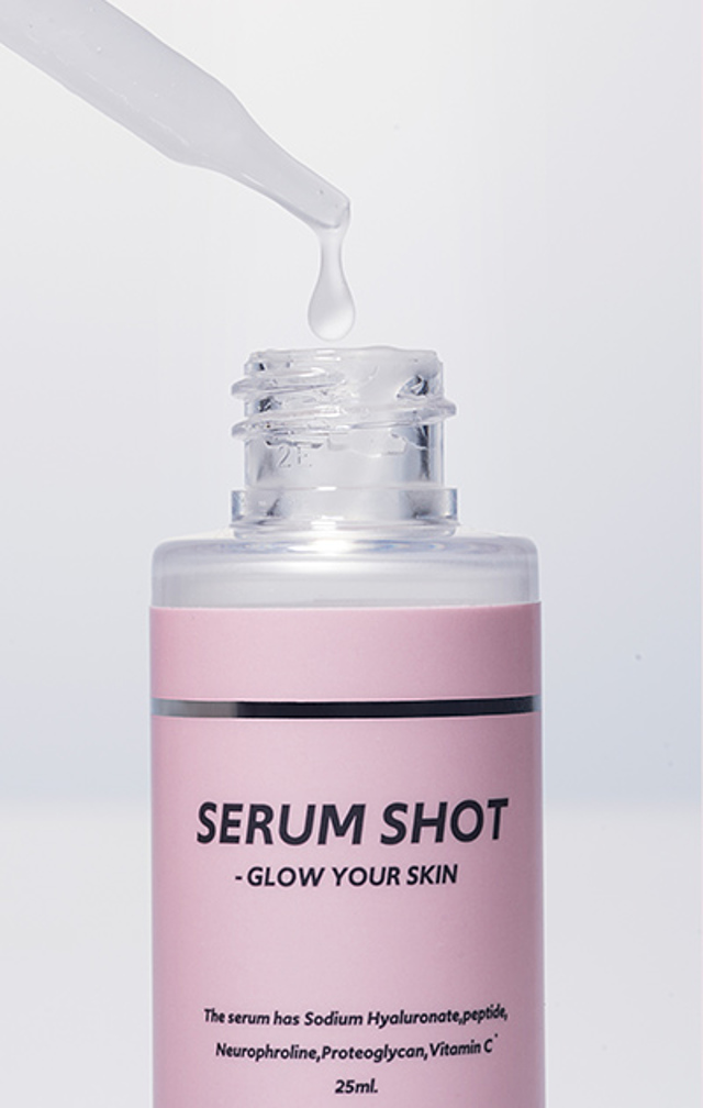 PHOEBE BEAUTY UP セラムショット