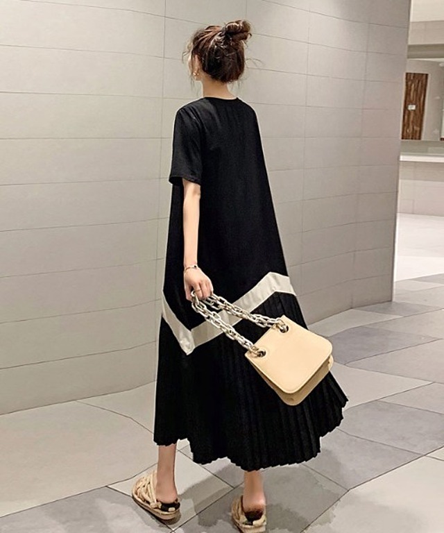 裾ラインプリーツワンピース