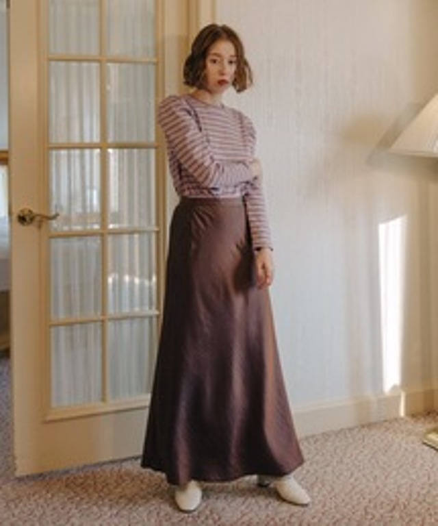 サテンバイアススカート