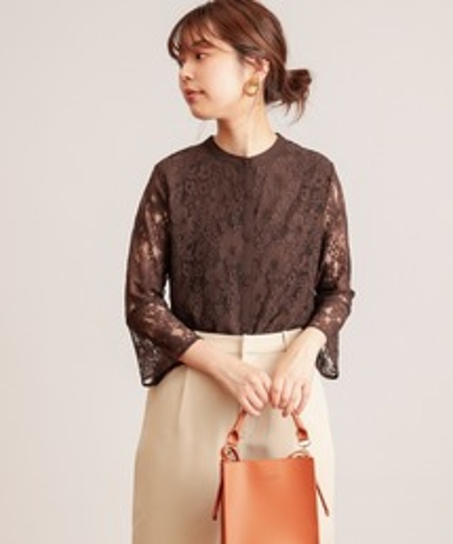 フレアスリーブレースブラウス