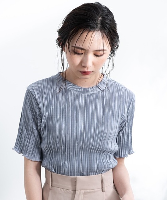 ミニプリーツハーフスリーブカットソー