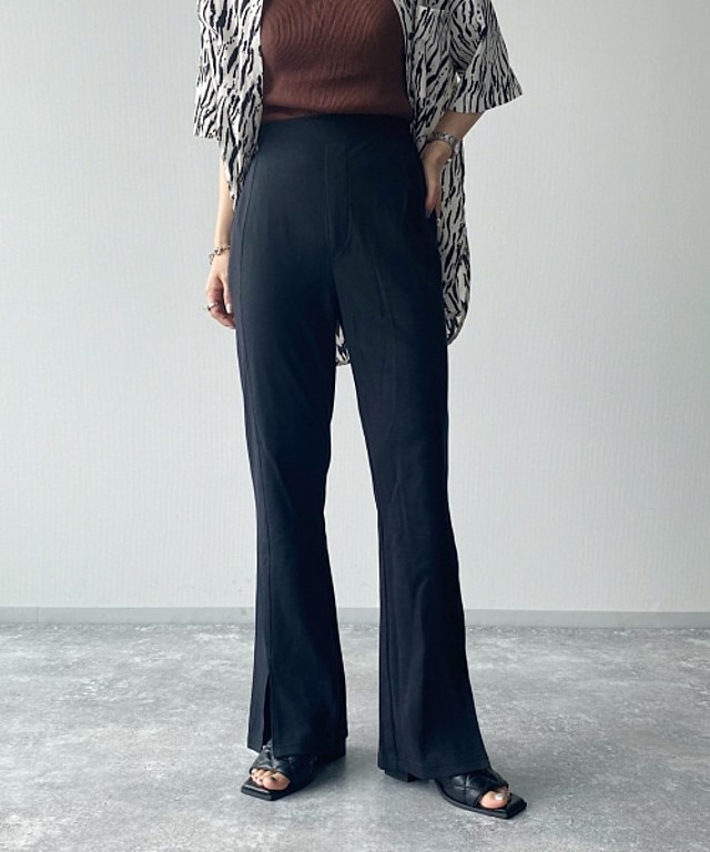 フロントシームスリットカットパンツ