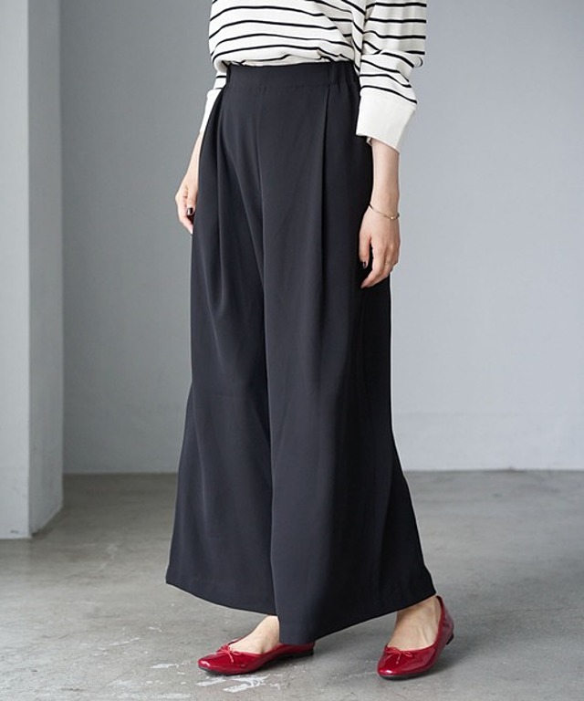 センタータックリラックスワイドパンツ