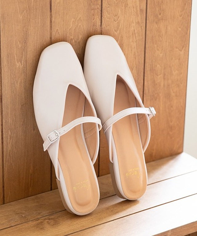 スクエアトゥストラップシューズ