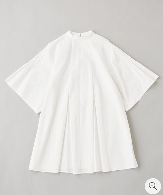 スタンドカラーボリュームブラウス