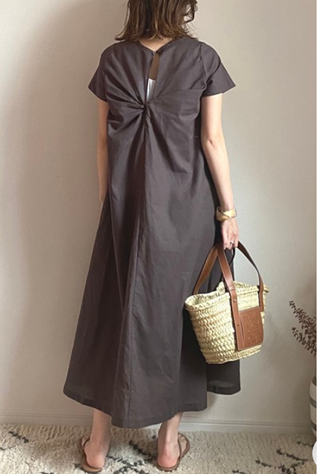 バックツイストAラインワンピース