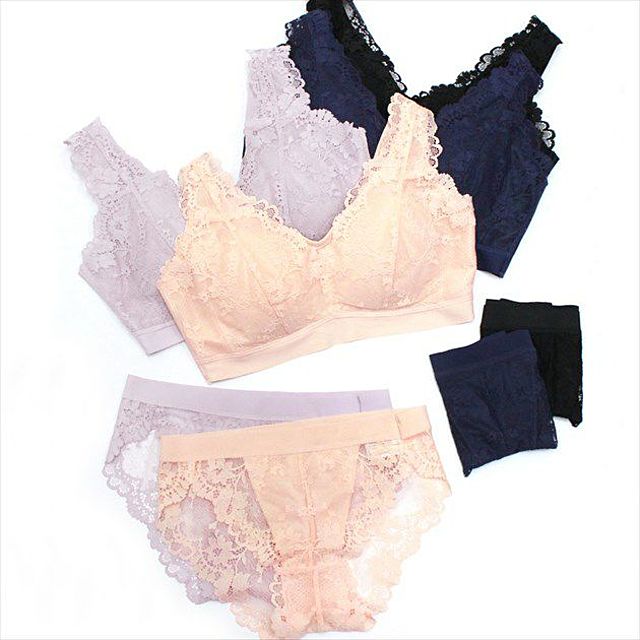 重力に負けないナイトブラ（ナイトブラ&ショーツ）