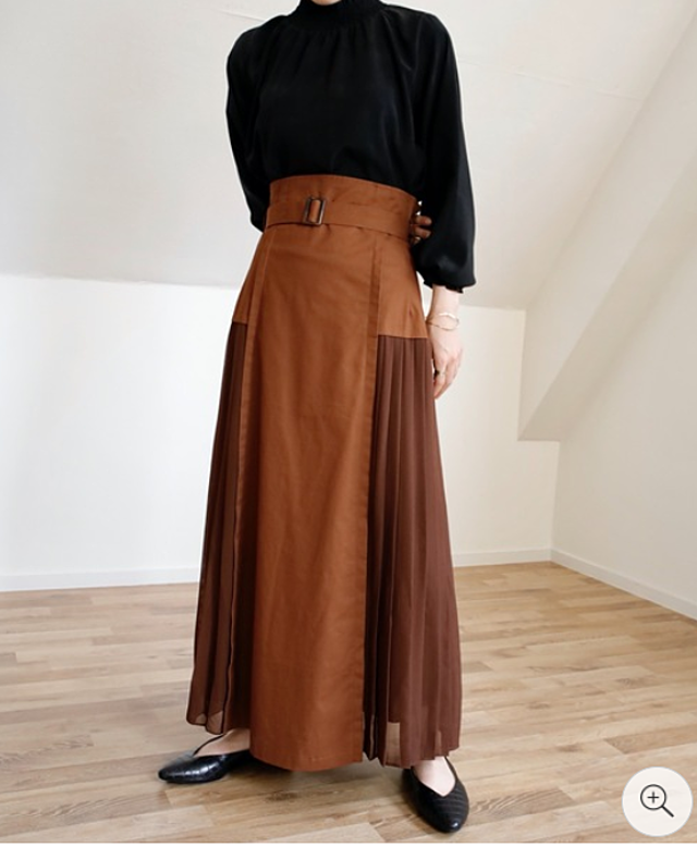 サイドプリーツフレアスカート