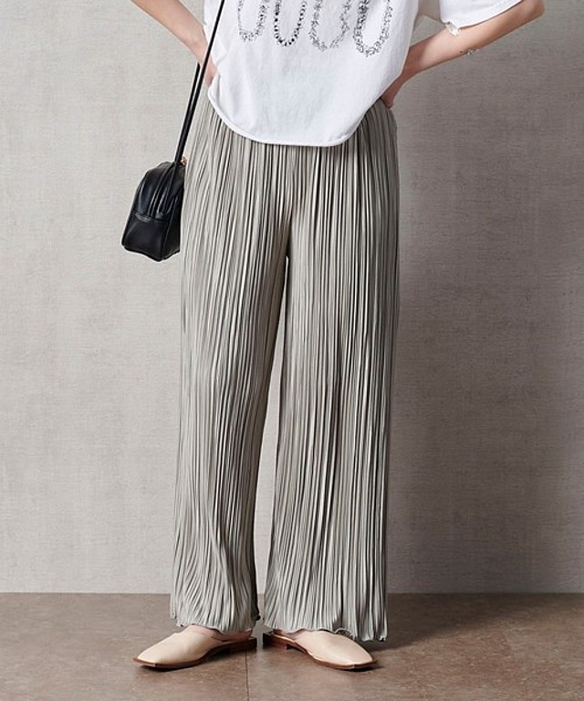WEB限定　プリーツワイドパンツ