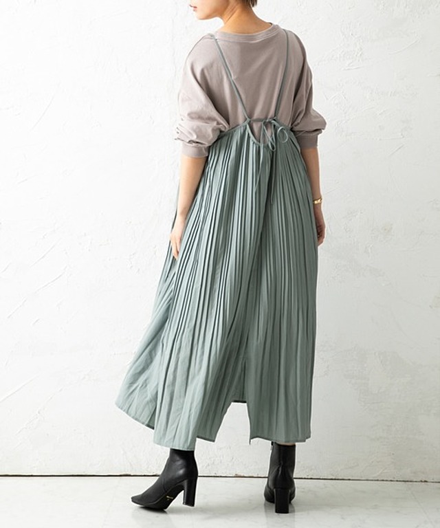 消しプリーツキャミソールワンピース