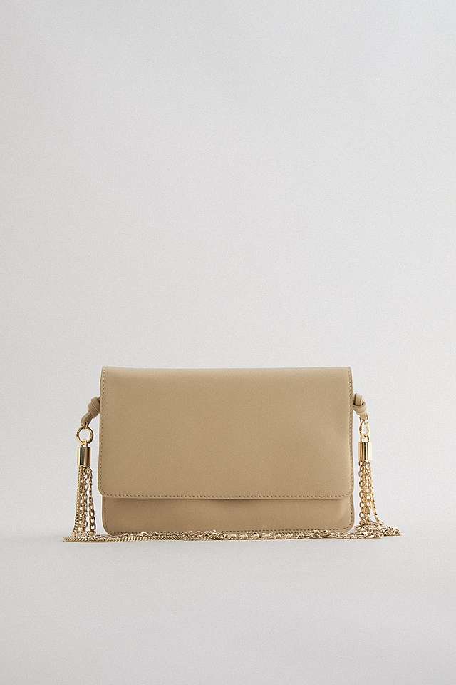 チェーン付リアルレザークラッチバッグ