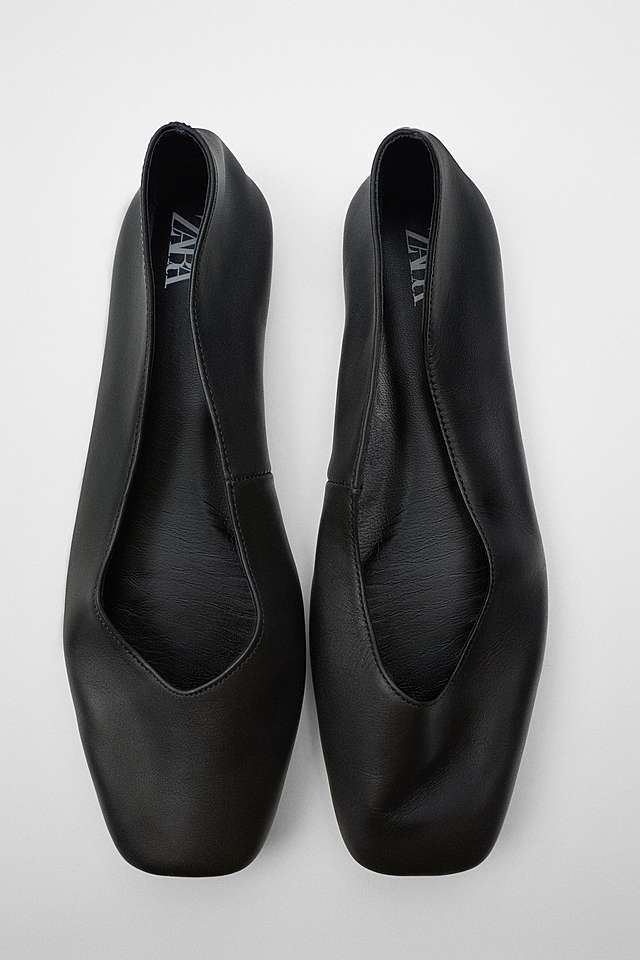 スクエアトゥレザーバレリーナシューズ