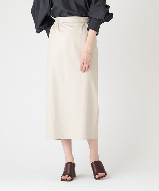 レザーペンシルスカート