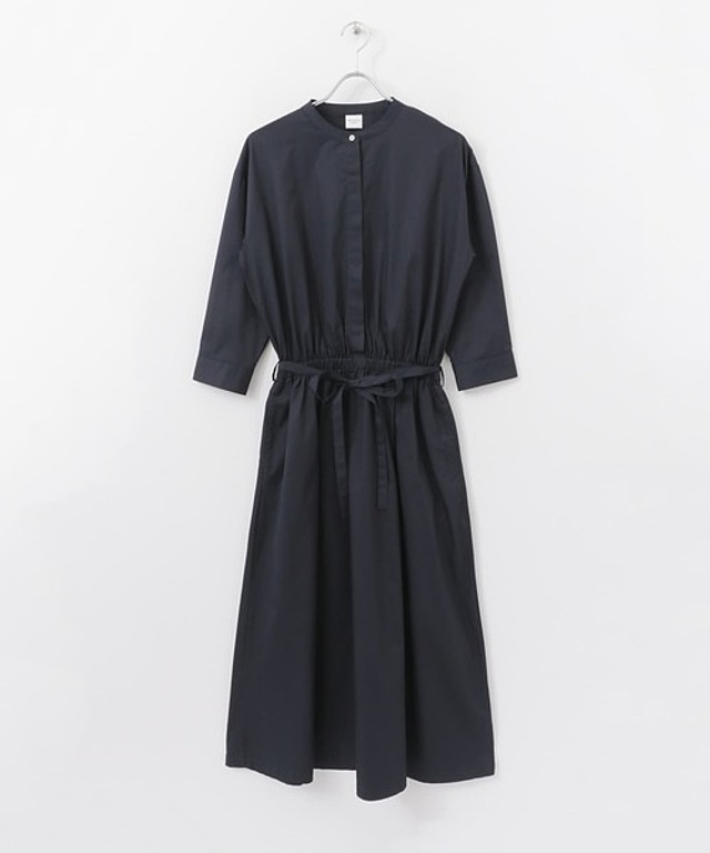 バンドカラーウエストギャザーワンピース