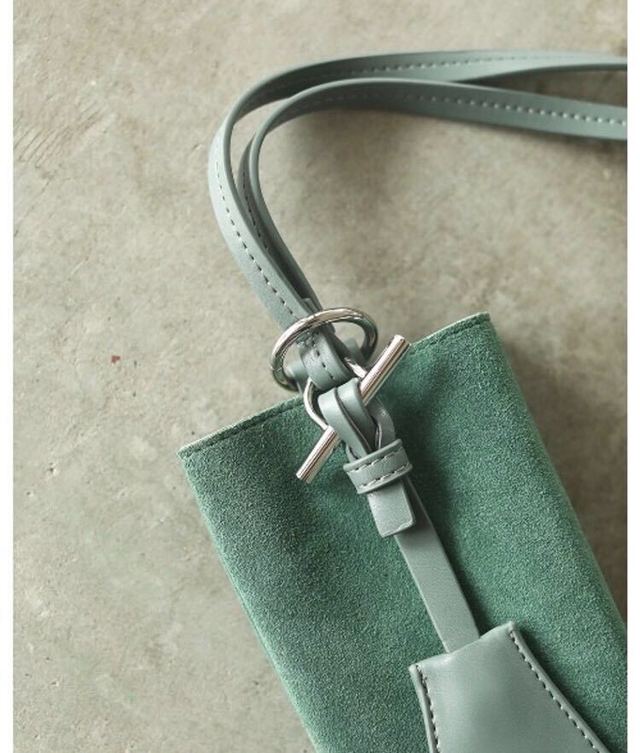 スエードウティリティーバッグ