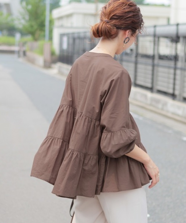 ボリュームティアードブラウス