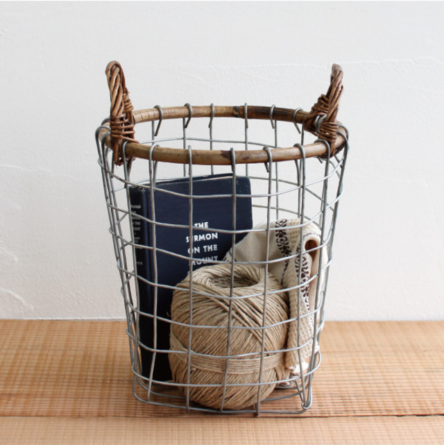 RATTAN TOP WIRE BASKET
