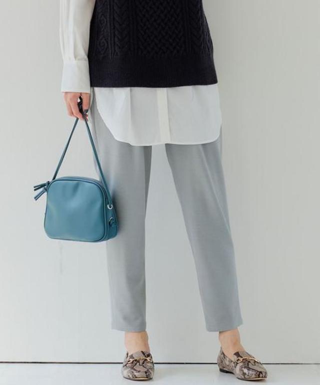 ウラキモウ カルゼ ドロスト テーパード パンツ