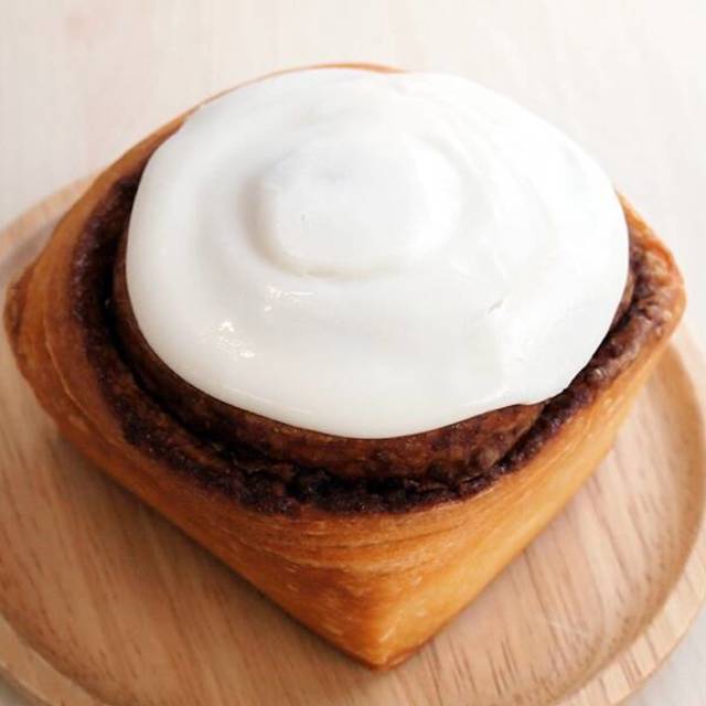 【冷凍】シナモンロール 1p