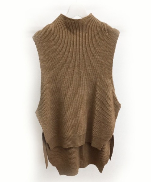 ハイネックサイドベルトニットベスト