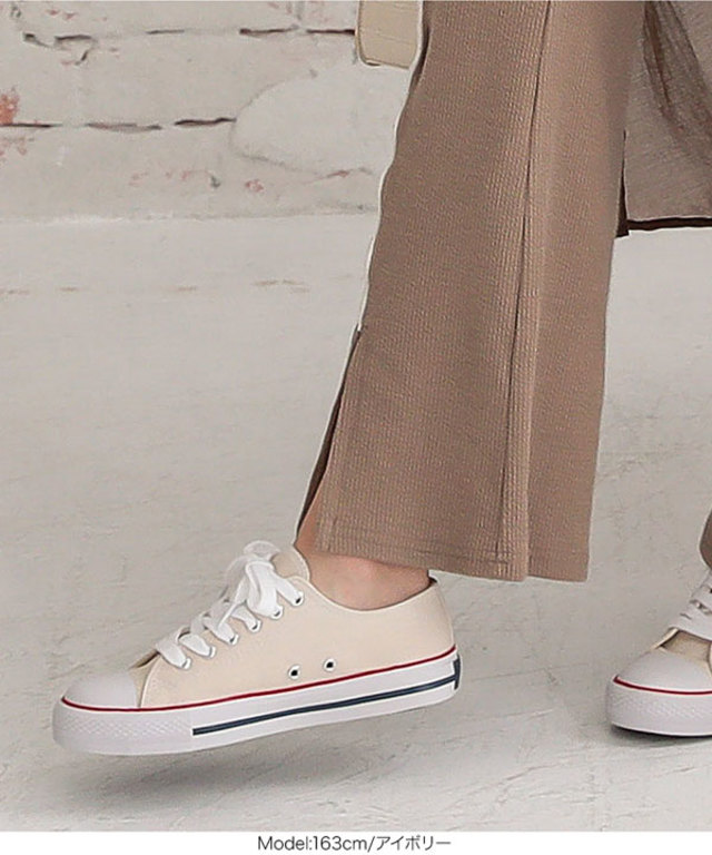 キャンバススニーカー