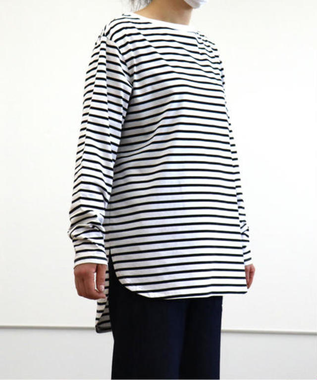 ボートネックTシャツ